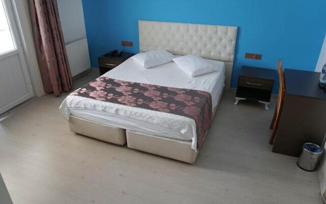 Pyrgos Hotel
