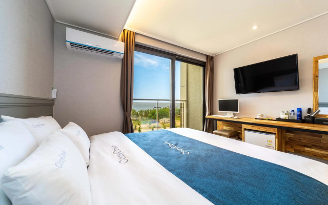 CozyCove Boutique Hotel