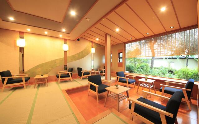 MICASA (Minakami Hot Spring Ryokan)