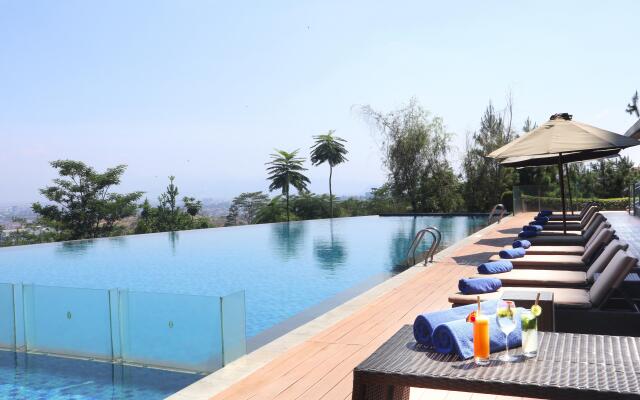 InterContinental Bandung Dago Pakar by IHG
