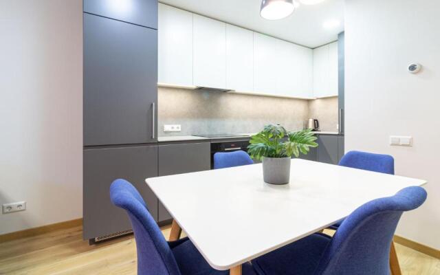 Mind Retreat Apartment, By Cohost