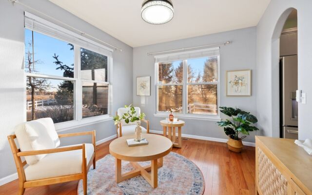 Spacious Home W/ Fun Amenities | Lake & Mtn Views