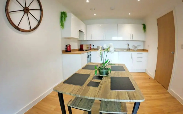Luxury Apartment Near Piccadilly Station