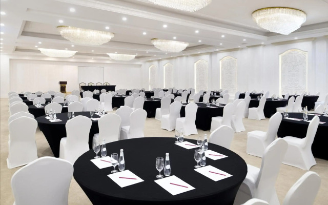 Crowne Plaza Riyadh Al Waha
