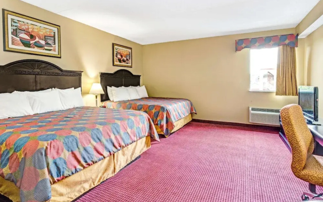 Days Inn & Suites by Wyndham Jeffersonville IN