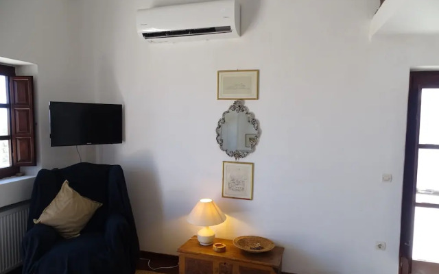 Monolithos Villa