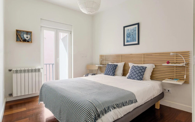 JOIVY Modern flat near Estrela Garden