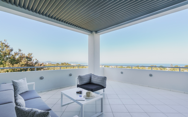 Oak Luxury Villa