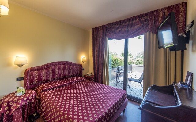 Admiral Hotel Villa Erme