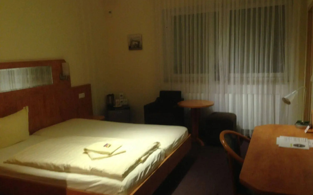 Hotel am Steinertsee - Kassel-Ost