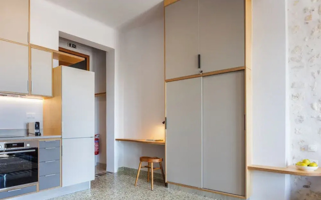 1 bedroom apt up to 3