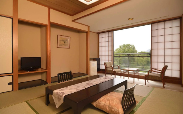 Hakone Mori no Seseragi