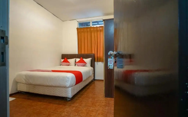 Super OYO 1844 Bravo Residence
