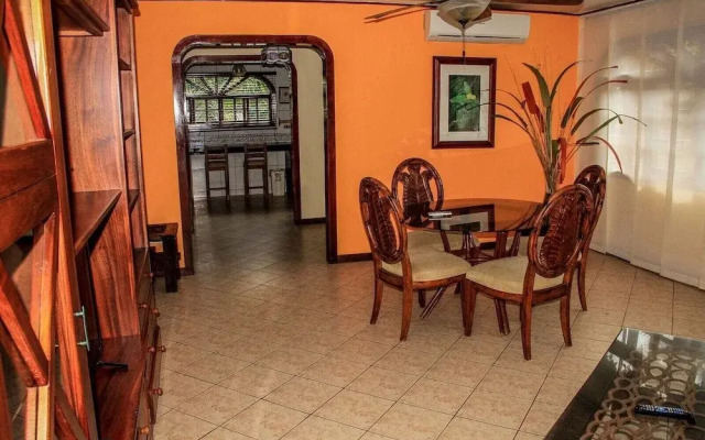 Marea Brava Hotel & Villas