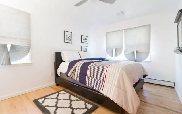 SH001 5 Bedroom Holiday home By Senstay