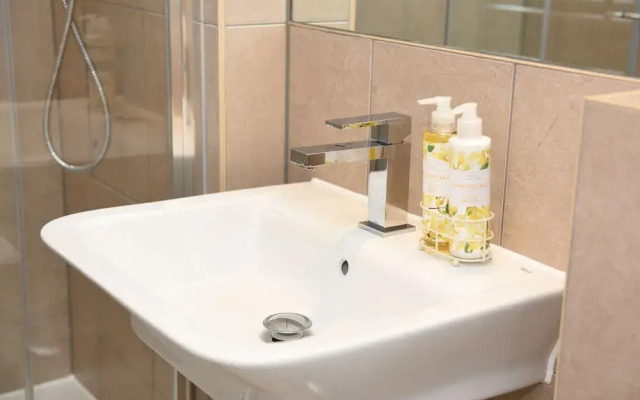 Logic Apartments Greenwich