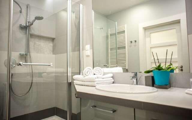 Business Lux Apartment