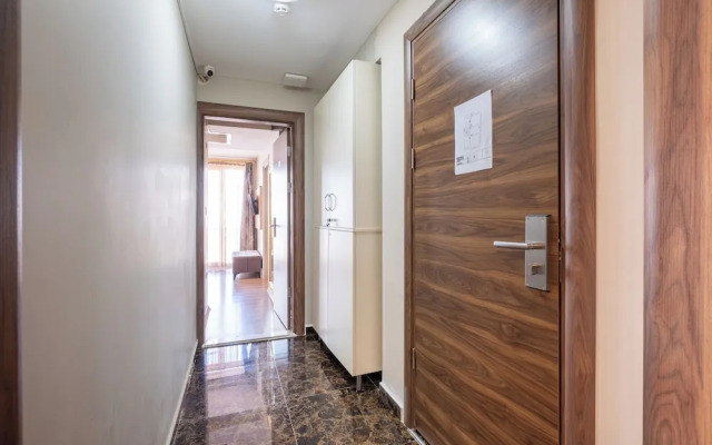 Lavin Hotel & Suites