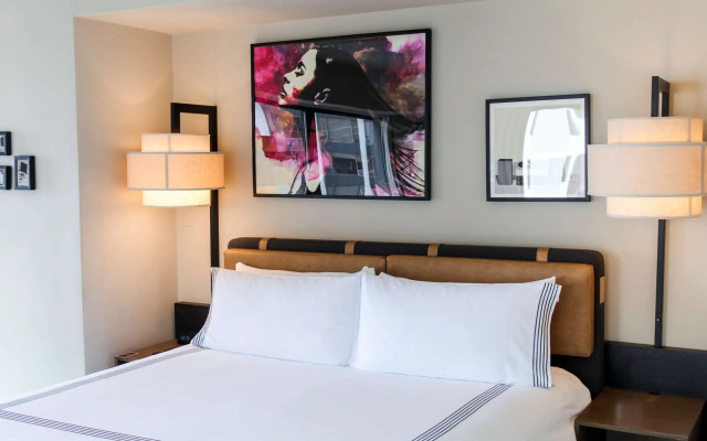 Thompson Chicago, by Hyatt