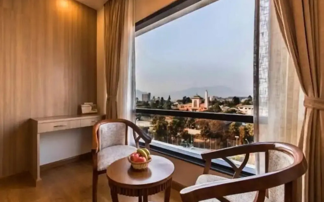 Hotel Golden Plaza