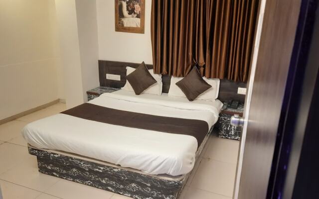 Hotel Kum Kum By OYO Rooms