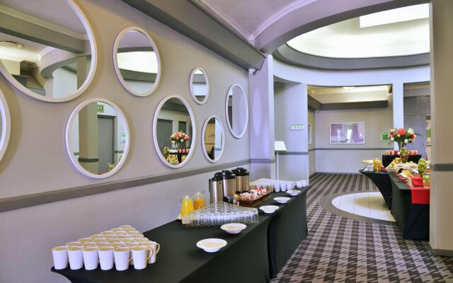 Holiday Inn Johannesburg Airport by IHG