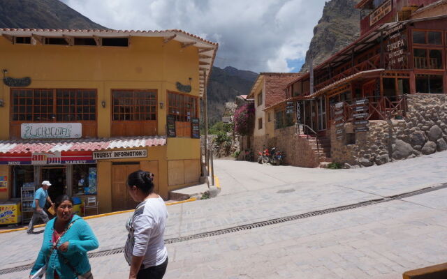 Hostal Los Andenes
