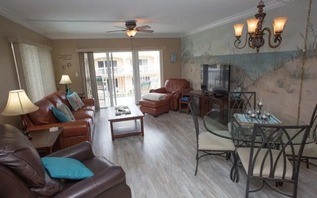 Win-San A-208 - 2 Br Condo