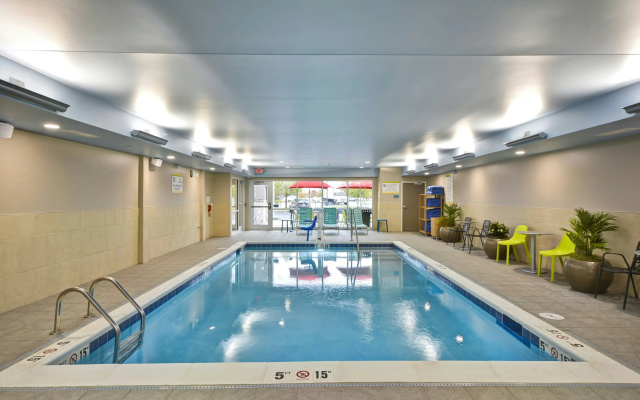 Home2 Suites By Hilton Maumee Toledo