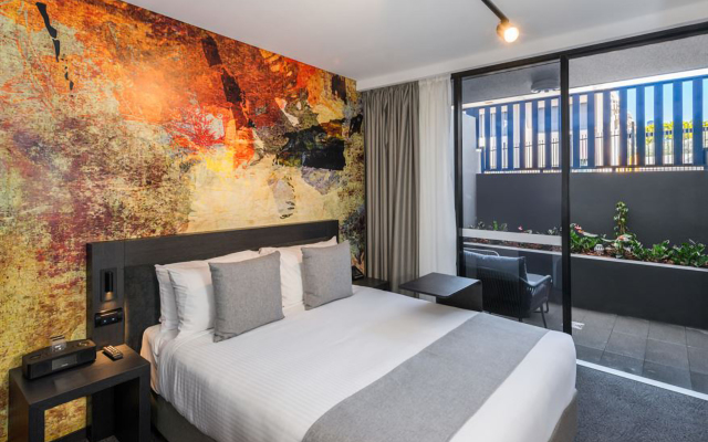 Kennigo Hotel Brisbane, Independent Collection by EVT