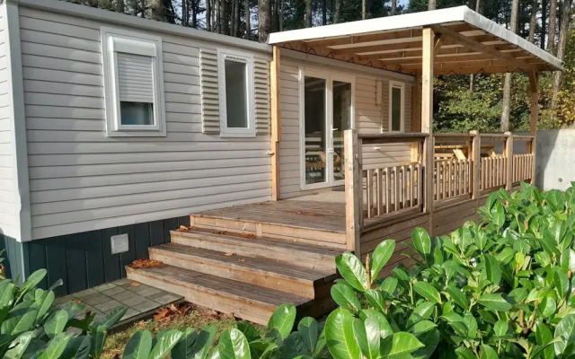 Well-kept Chalet With Microwave, Antwerp 39 km