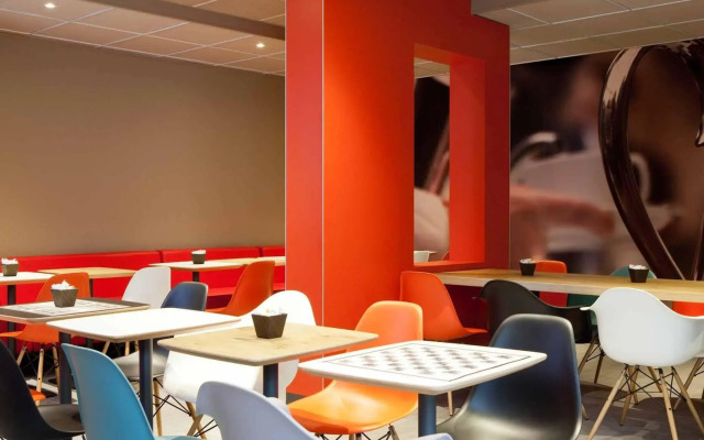 Mercure Paris Butte Montmartre Basilique