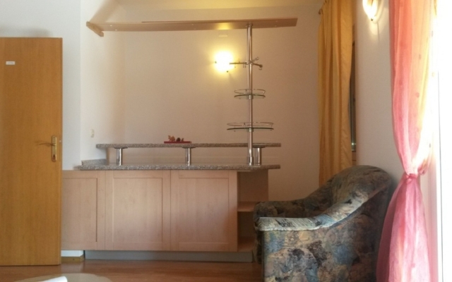 Apartment Mari - free parking: A2 Bol, Island Brac