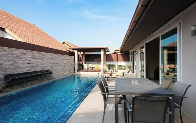 Luxury Pool villa C16 - 4BR 8-10 Persons