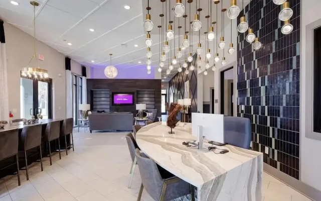 Landing Furnished Apartments - Central West End