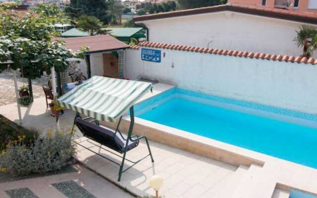 Nada - With Private Pool - SA2