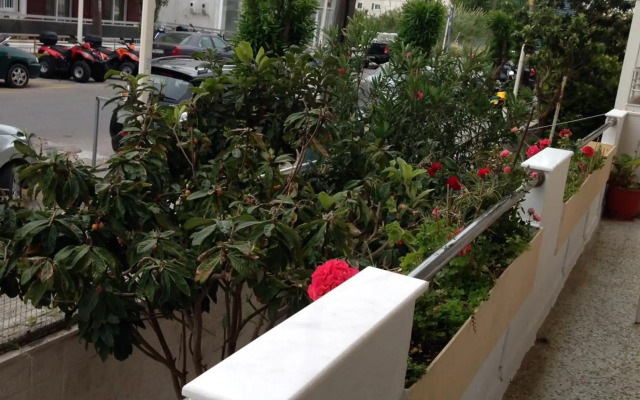 Zefyros Hotel
