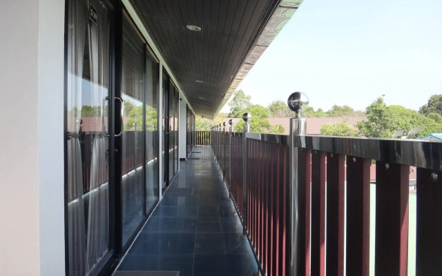 Sinsamut Koh Samed Hotel