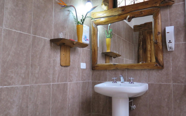 Zaysant Ecolodge