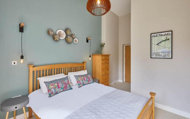 Host & Stay - Easby Hall 2