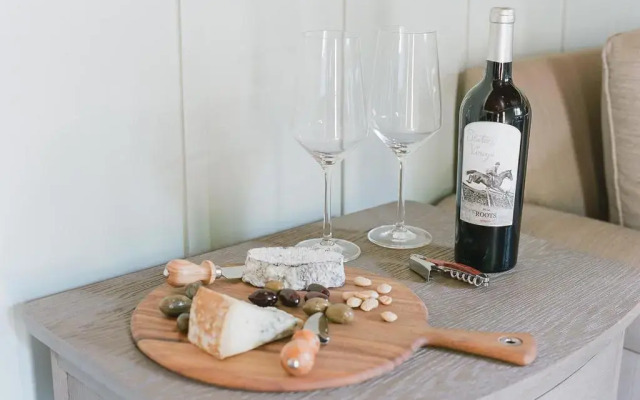 The Red Fox Inn & Tavern