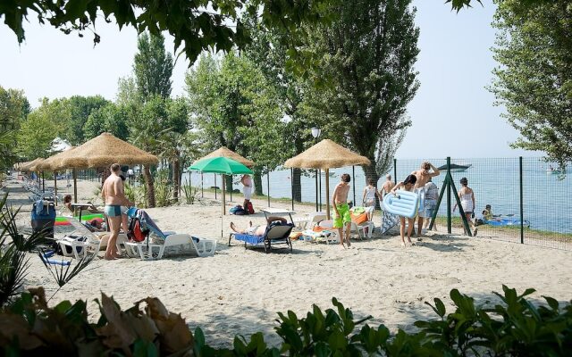 Happy Camp in Camping Cisano San Vito