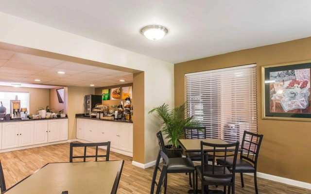 Quality Inn Kingsland