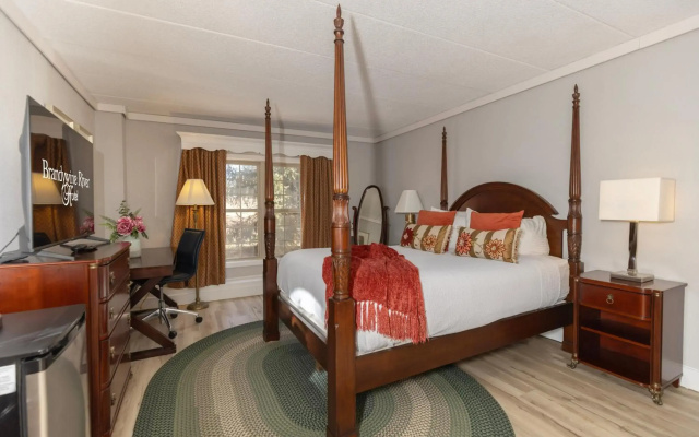 Brandywine River Hotel