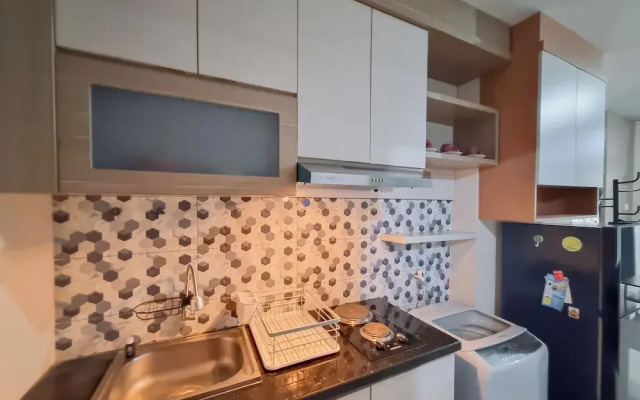 Elegant And Spacious 2Br Loft Green Park Yogyakarta Apartment