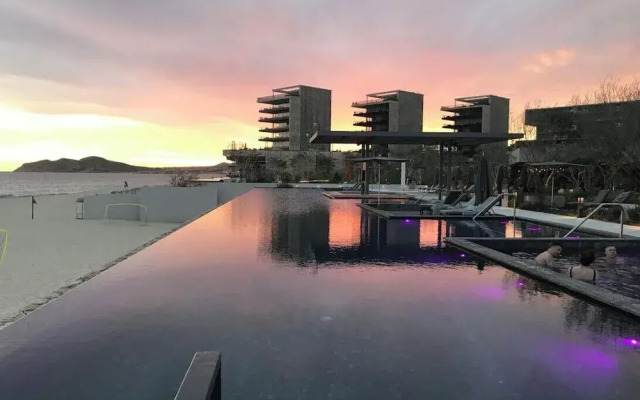 2BD Oceanfront Presidential Suite SCabo