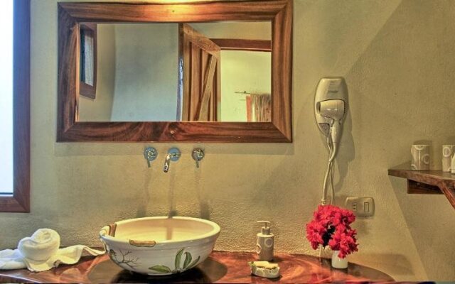 Mystica Lodge And Retreat