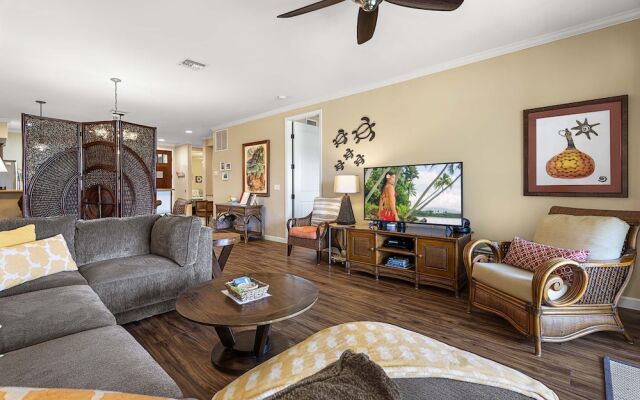 Waikoloa Beach S O2 2 Bedroom Condo by RedAwning