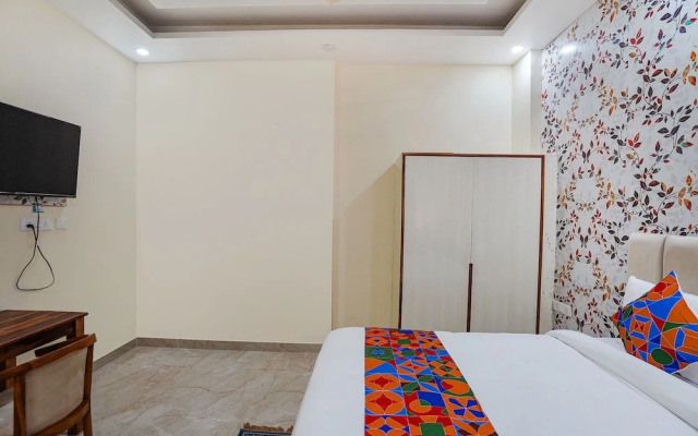 Fabhotel Ada Residency
