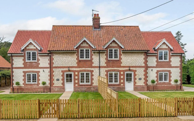 Sea Lavender Cottage-UK11930
